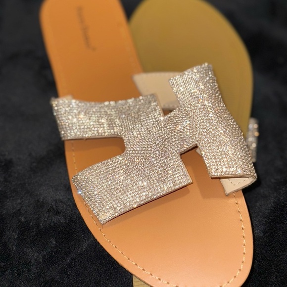 Pierre Dumas Sparkly Silver and Tan Sandals - Picture 8 of 13